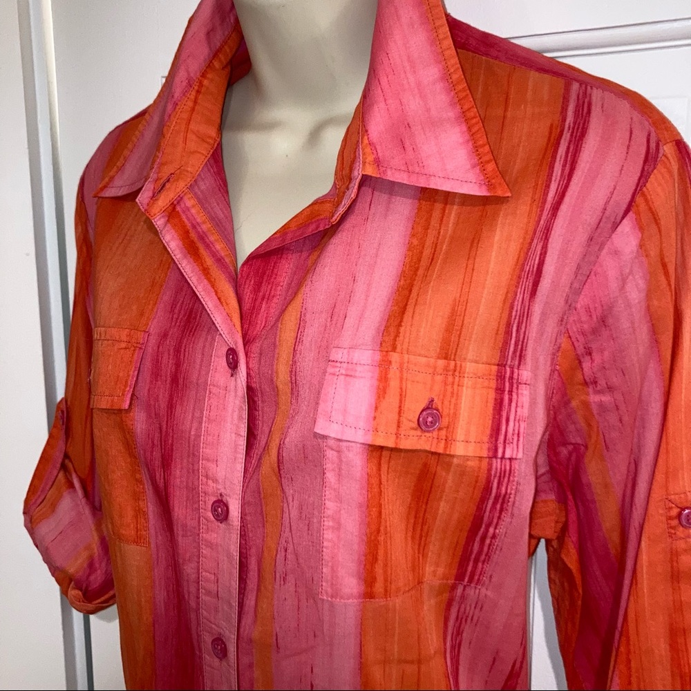 Jones New York ladies XL button down shirt, double chest pockets